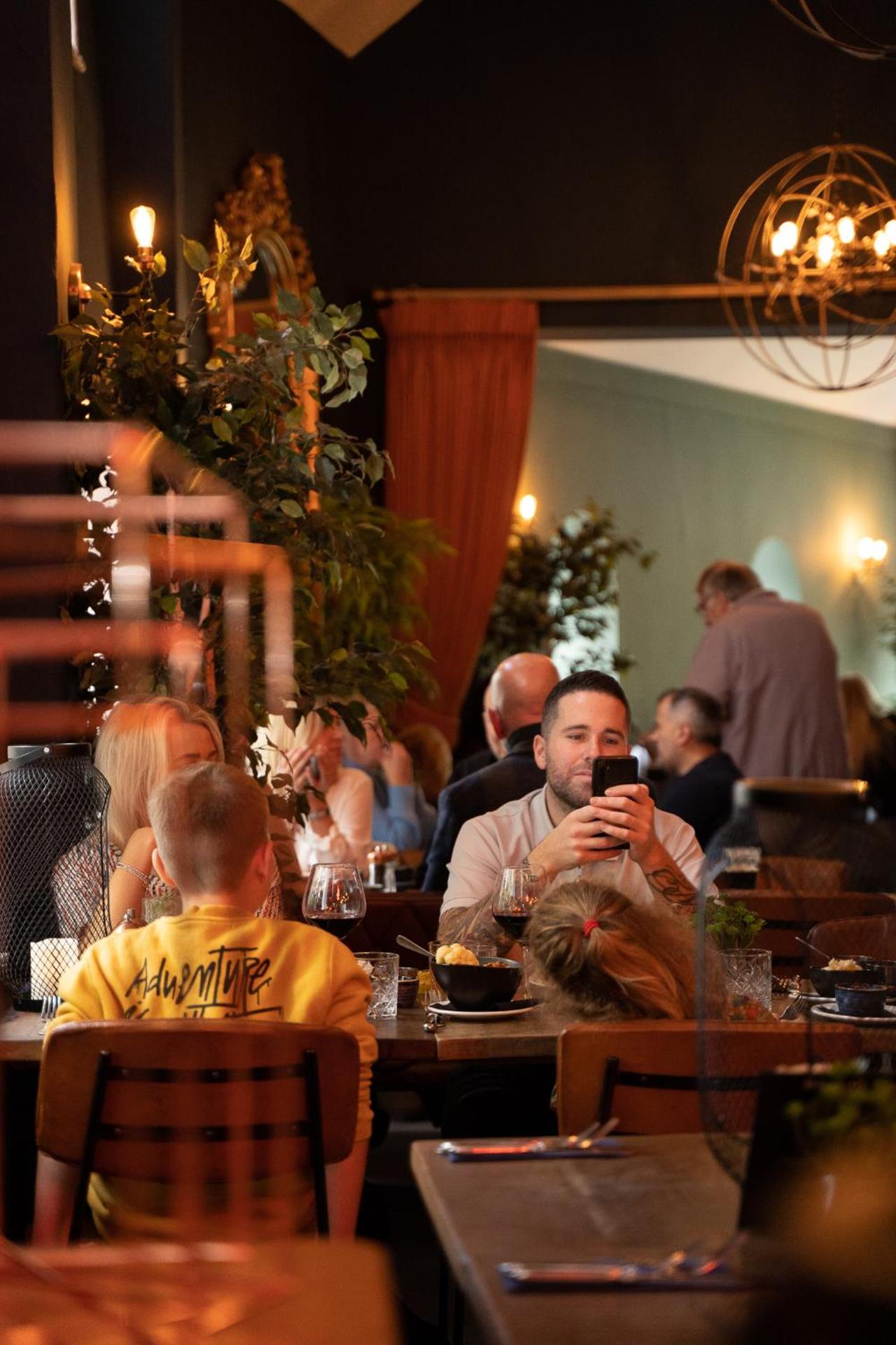 Restaurant/places to eat