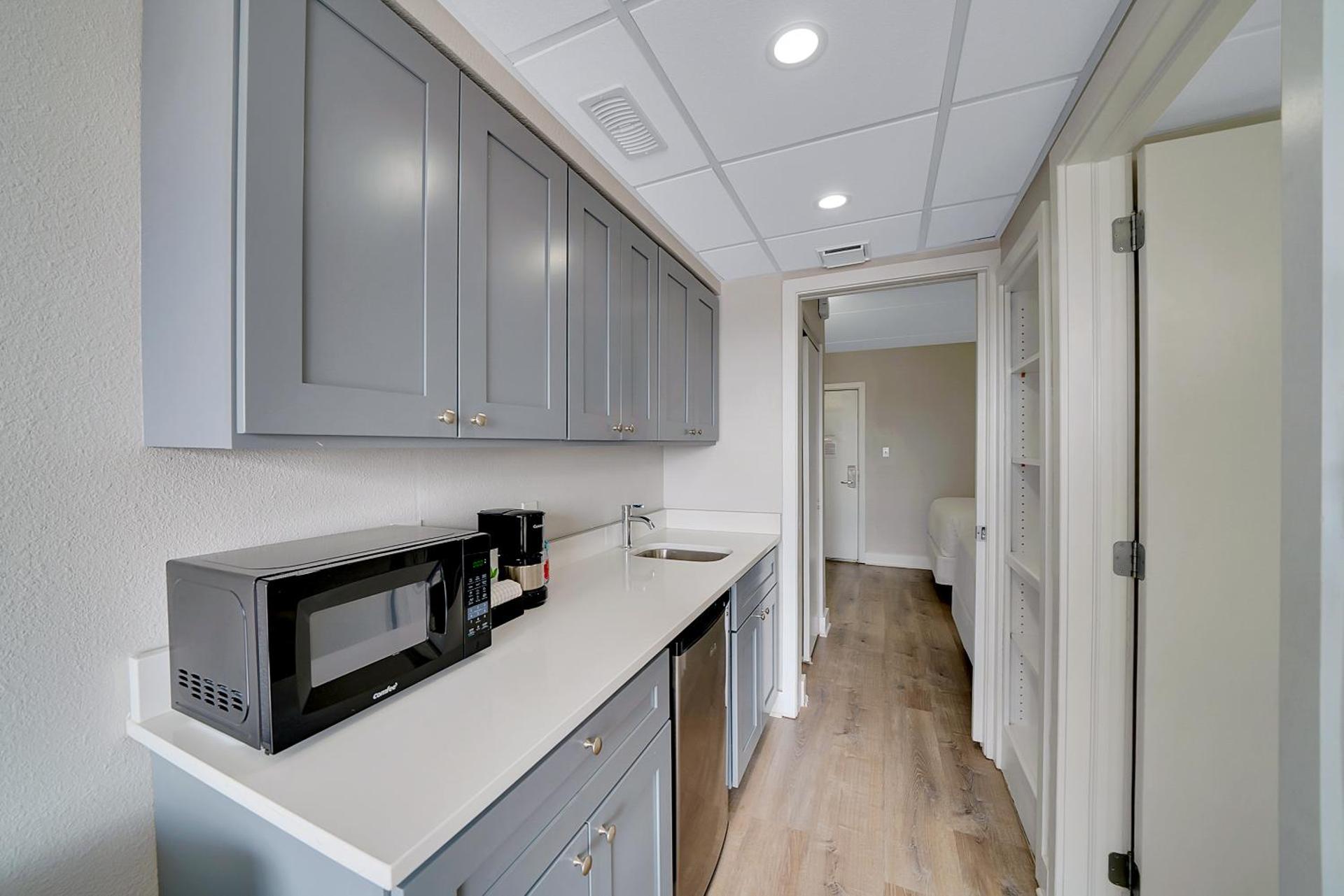 Montreal Beach Resort