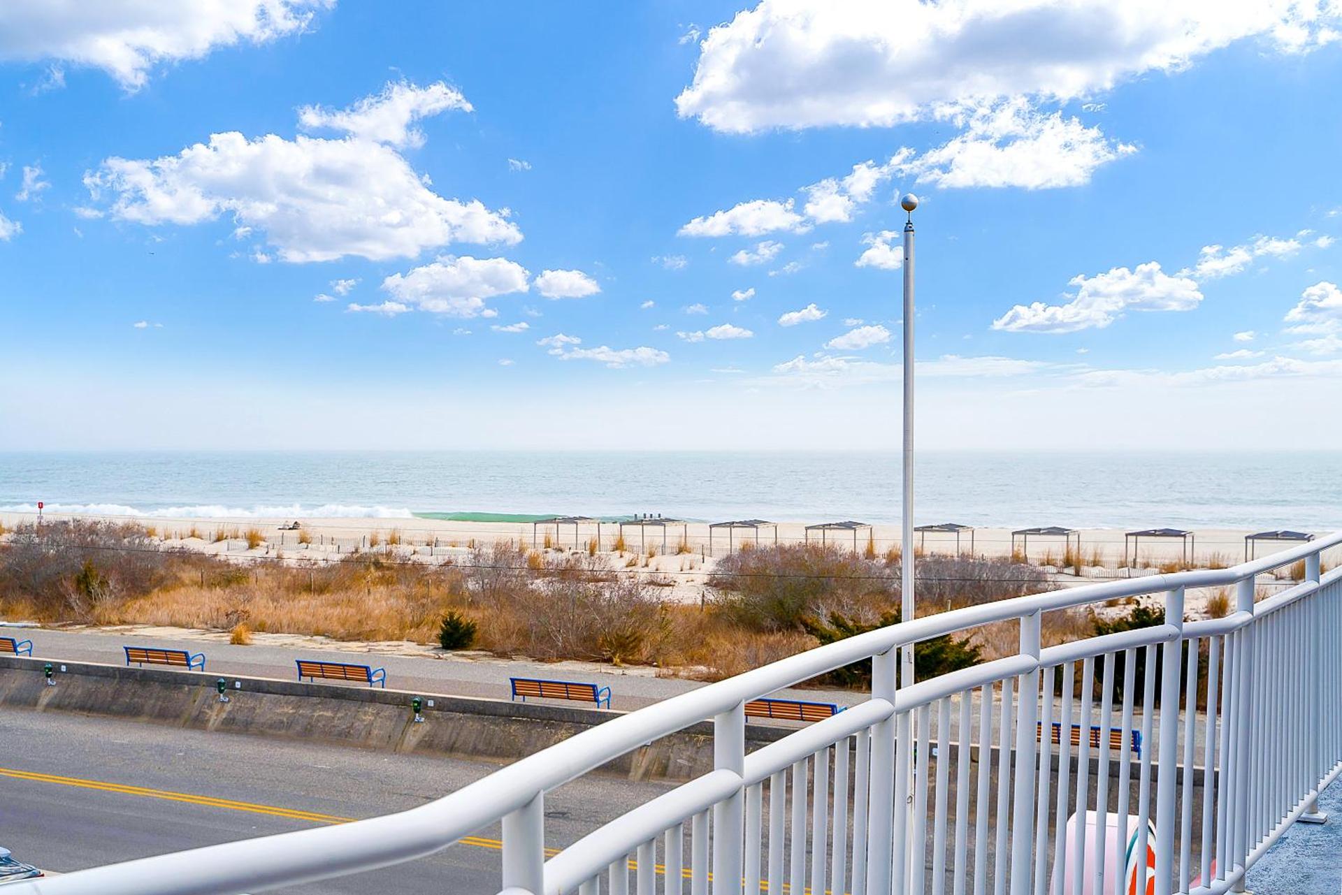 Montreal Beach Resort