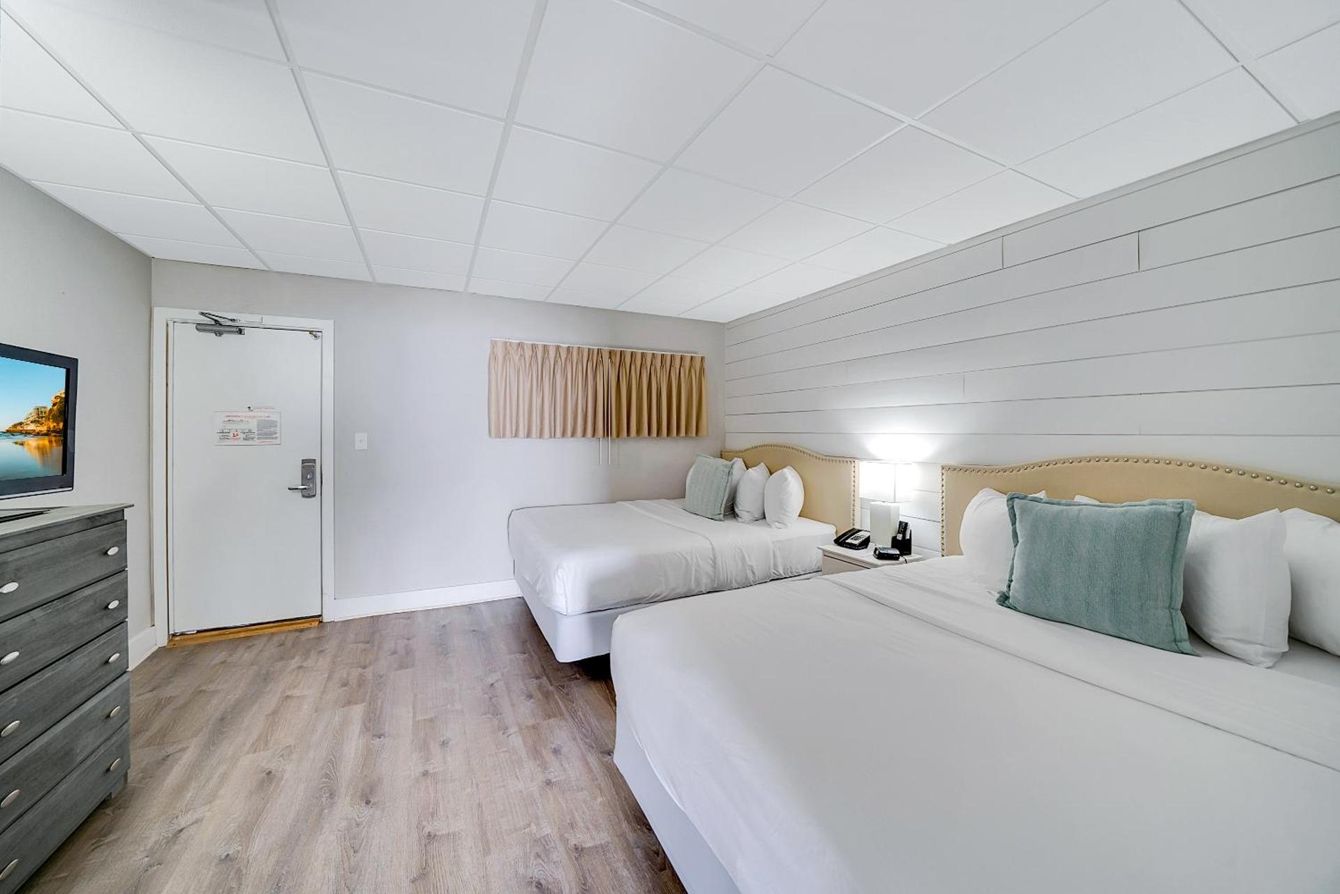 Montreal Beach Resort