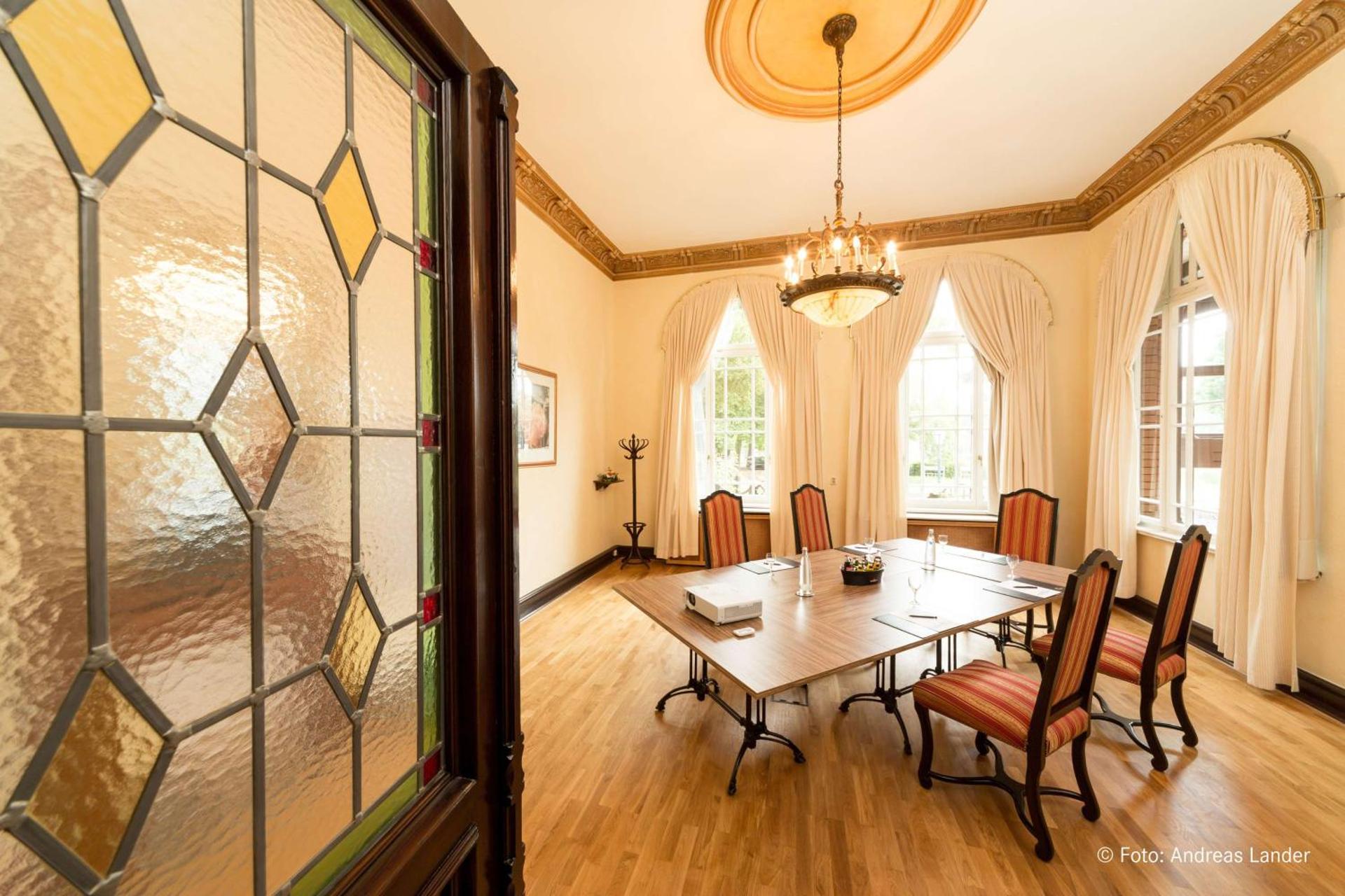 Meeting/conference room