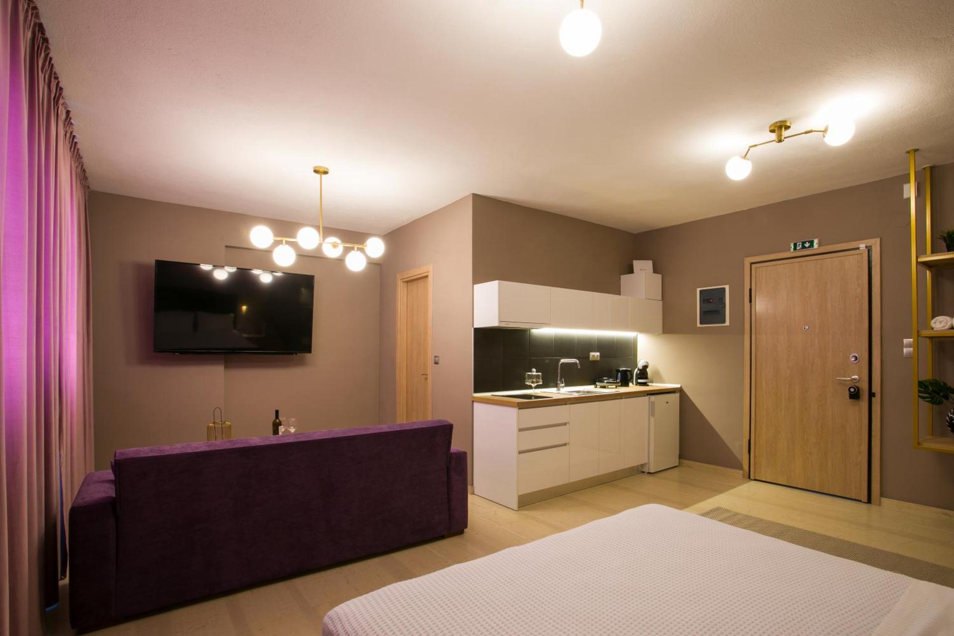 Marizas luxury suites #1