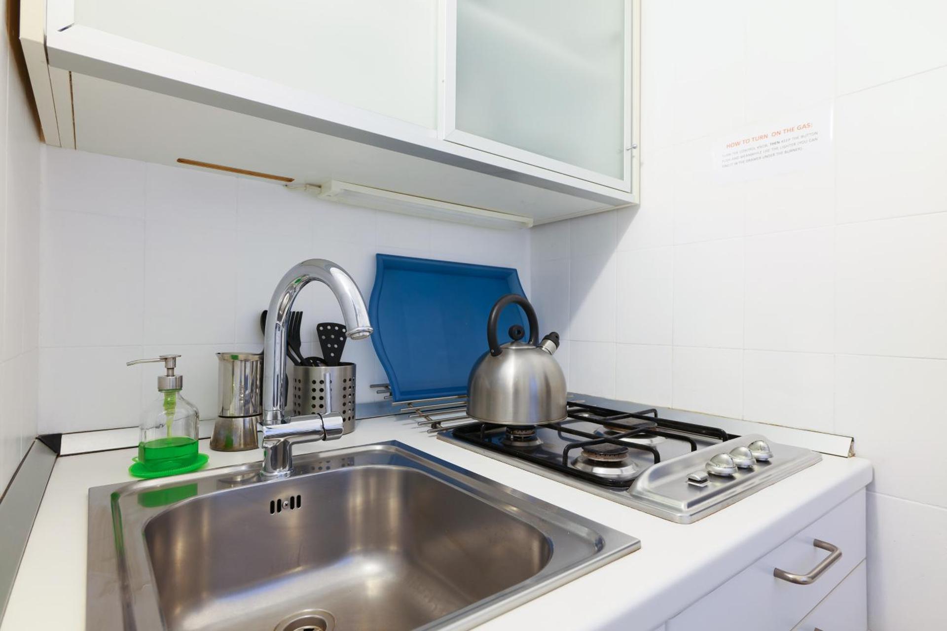 Kitchen or kitchenette