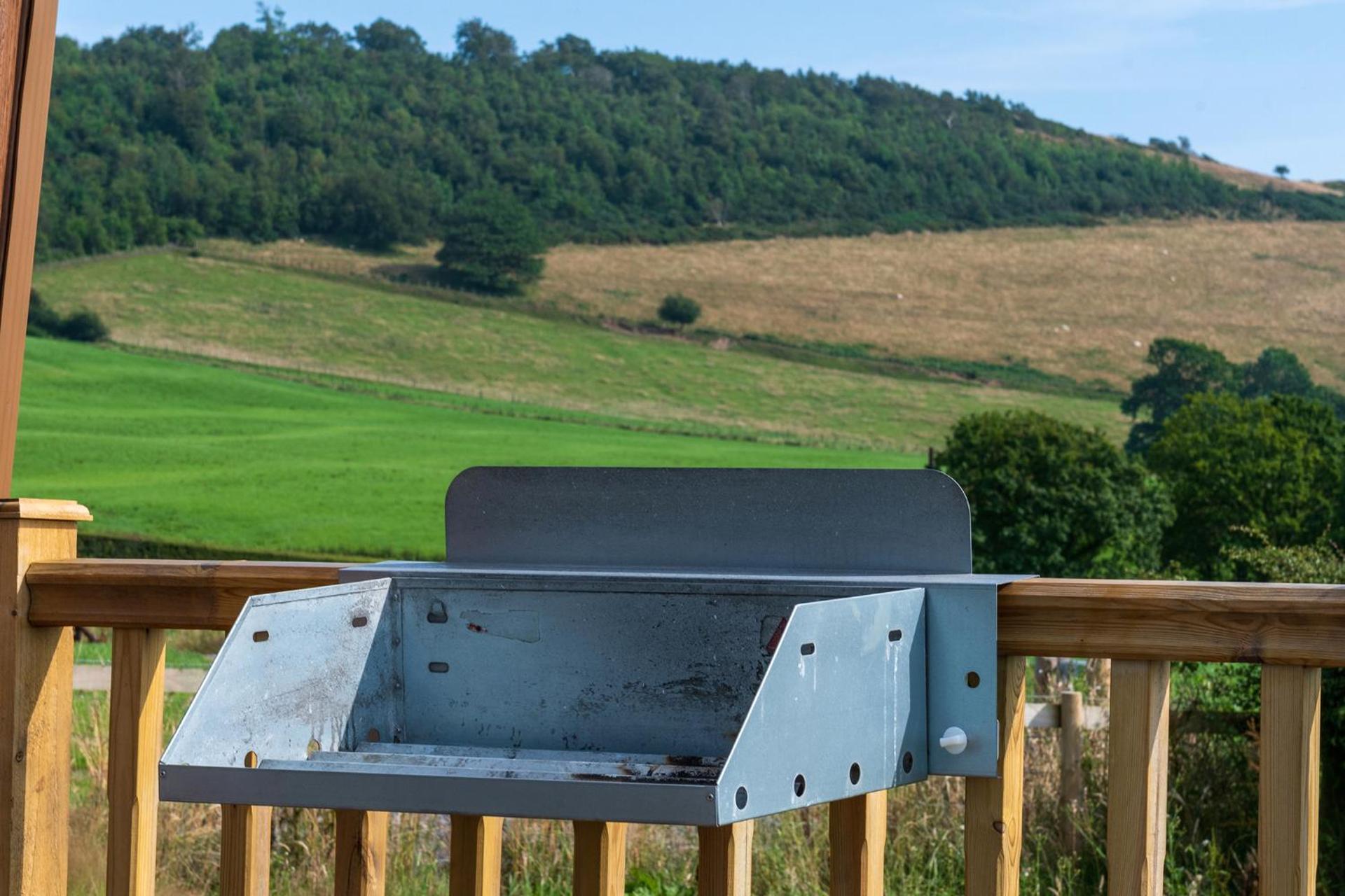 Waenfechan Glamping with Hot Tubs