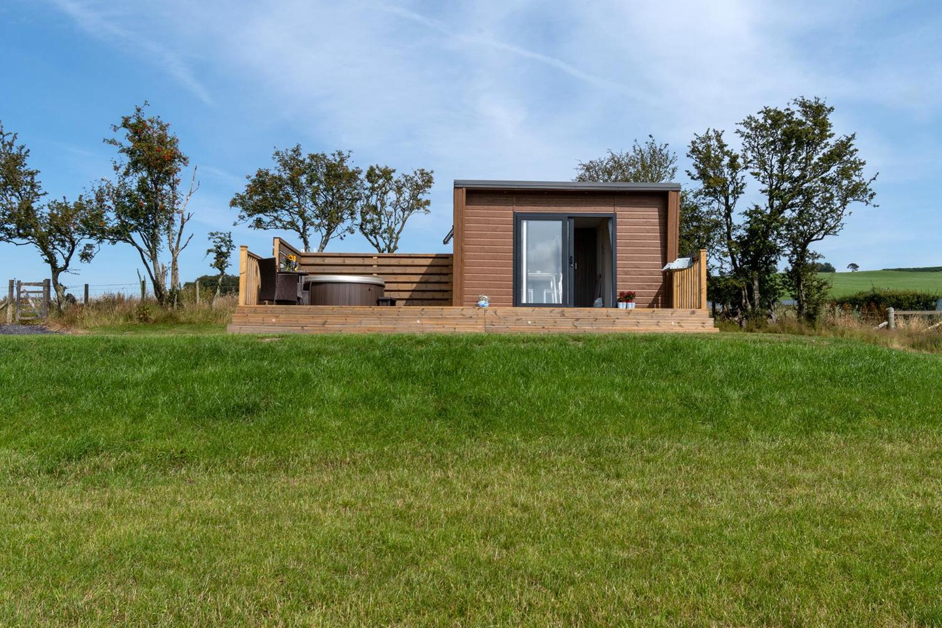 Waenfechan Glamping with Hot Tubs