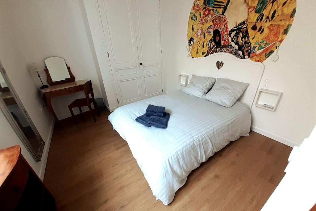 Classé 4 étoiles - Cybèle - Centre ville 2 Chambres, cour privative et Garage