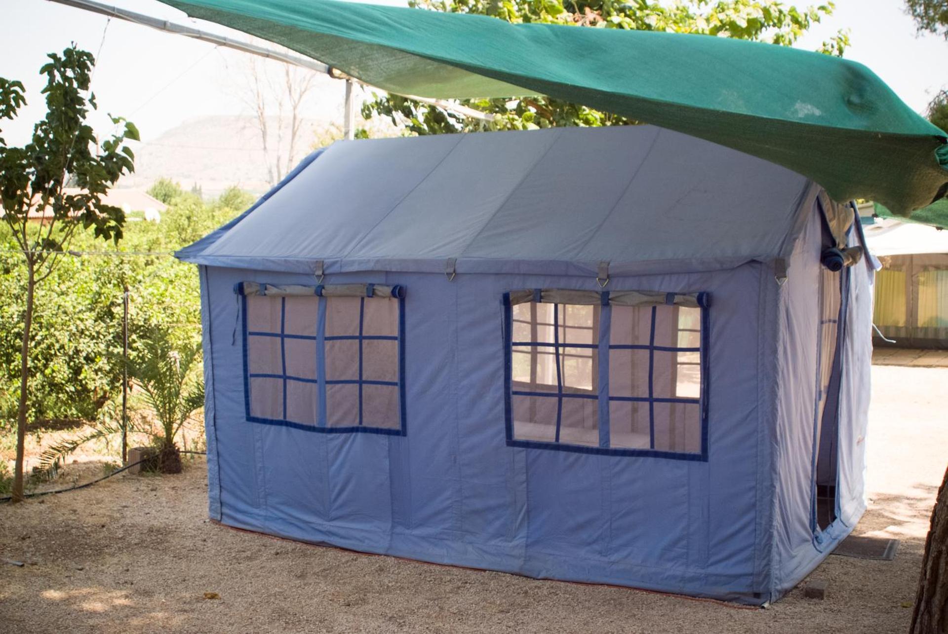 XeniCamp & Bungalows