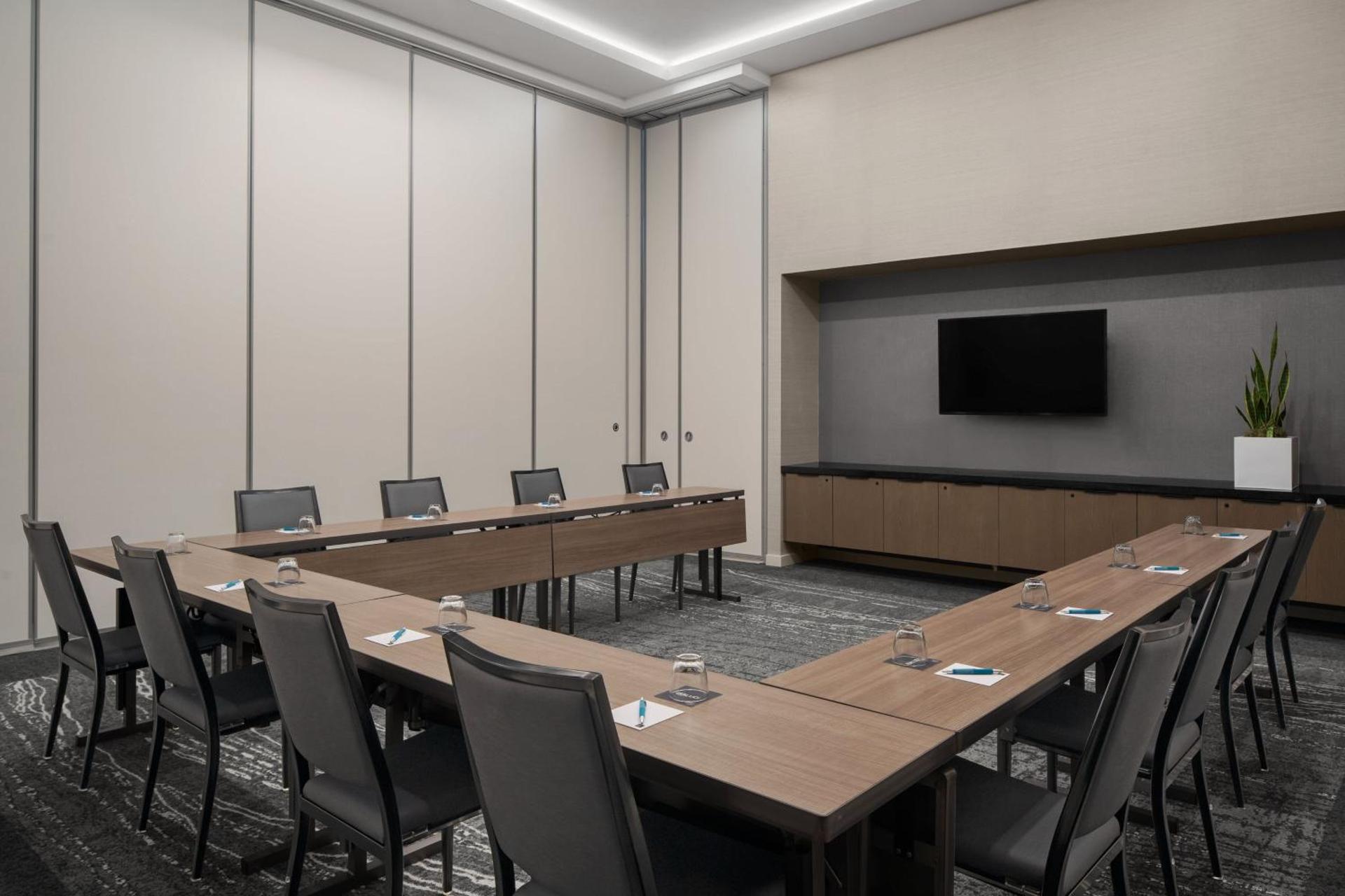 Meeting/conference room
