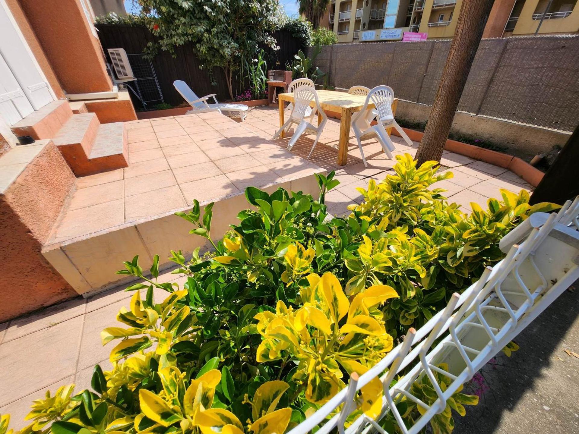 Maison 100m de la plage avec parking securise plus fibre optique internet