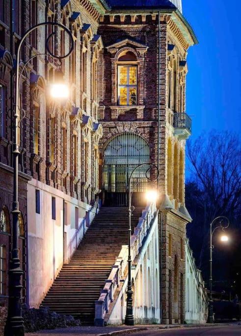 Casa Spezia - Metro Vicina, Wi-Fi Rapido & Netflix