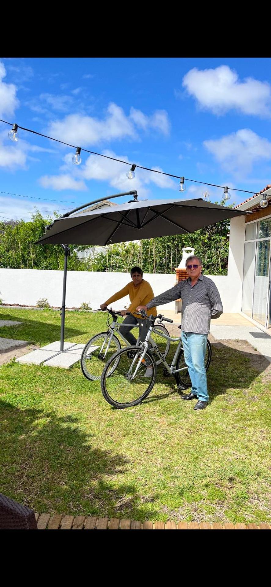 Moradia alegre no centro da Vila da Tocha.
