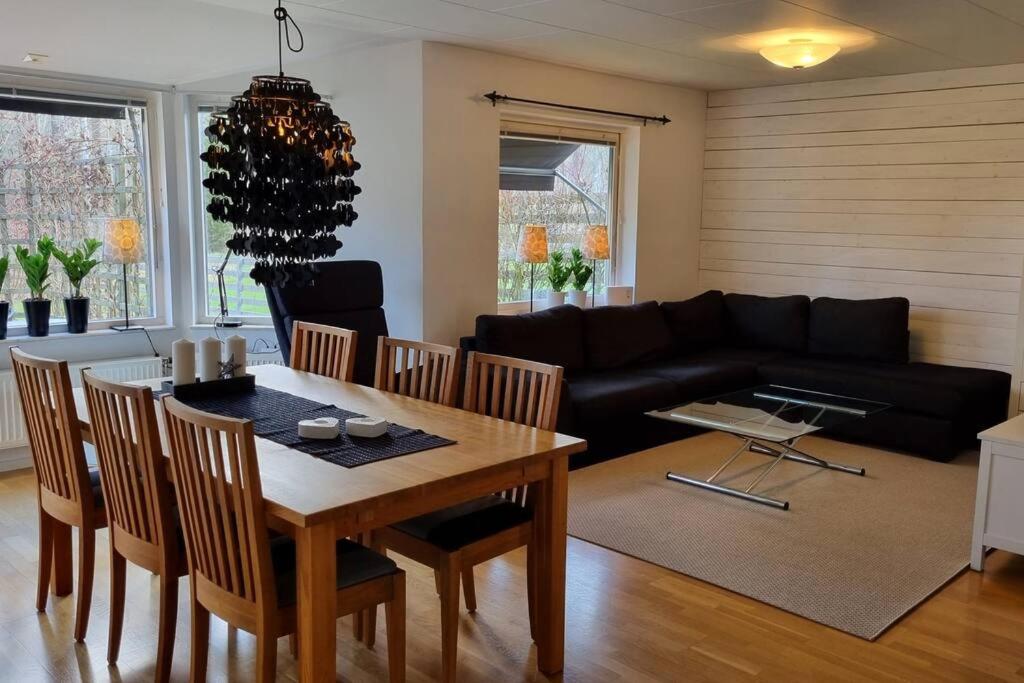 Trivsamt parhus i lugnt område inne i Tranås!