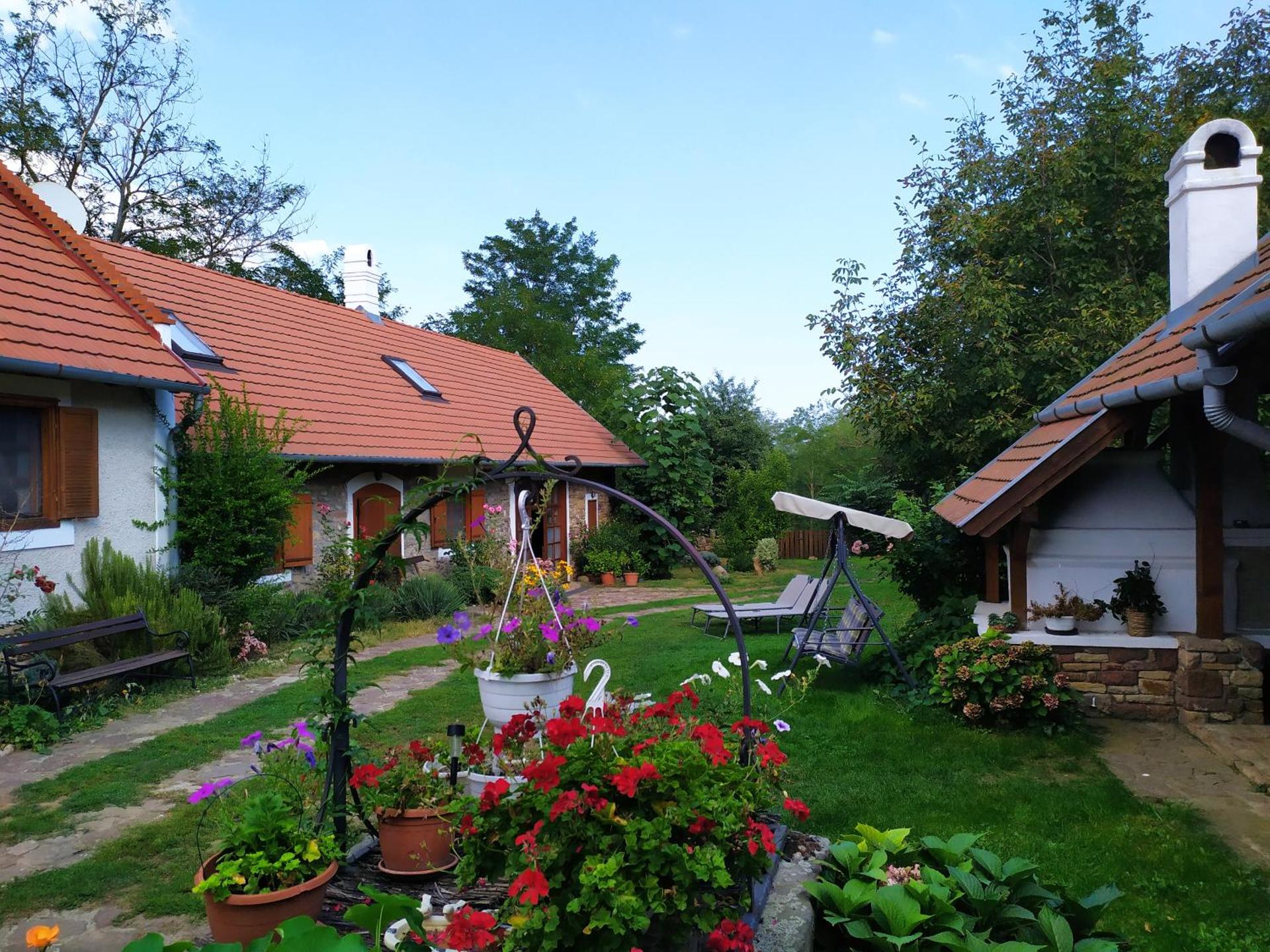 LindenTree-Harmony Apartman