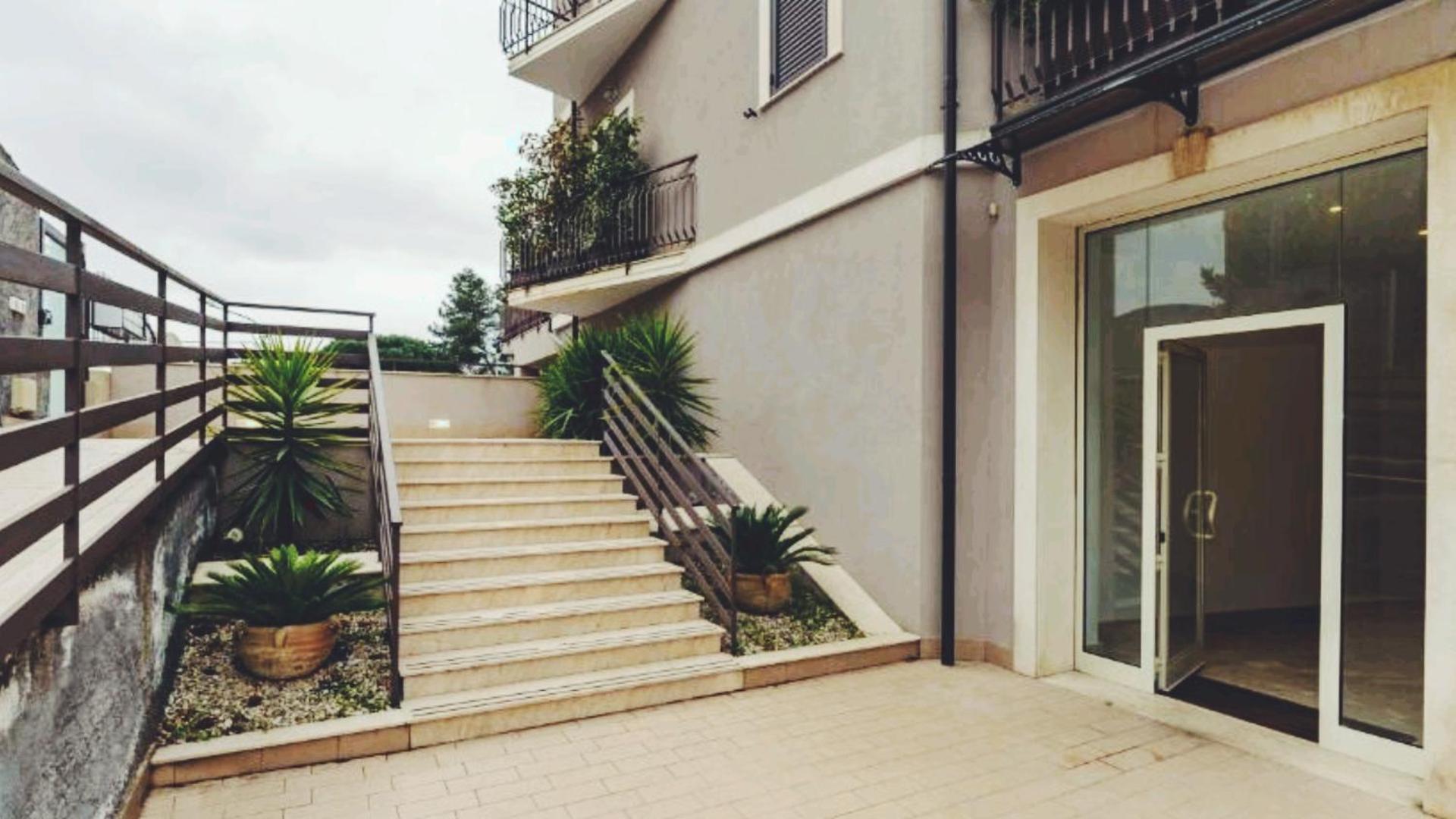 Inner courtyard view