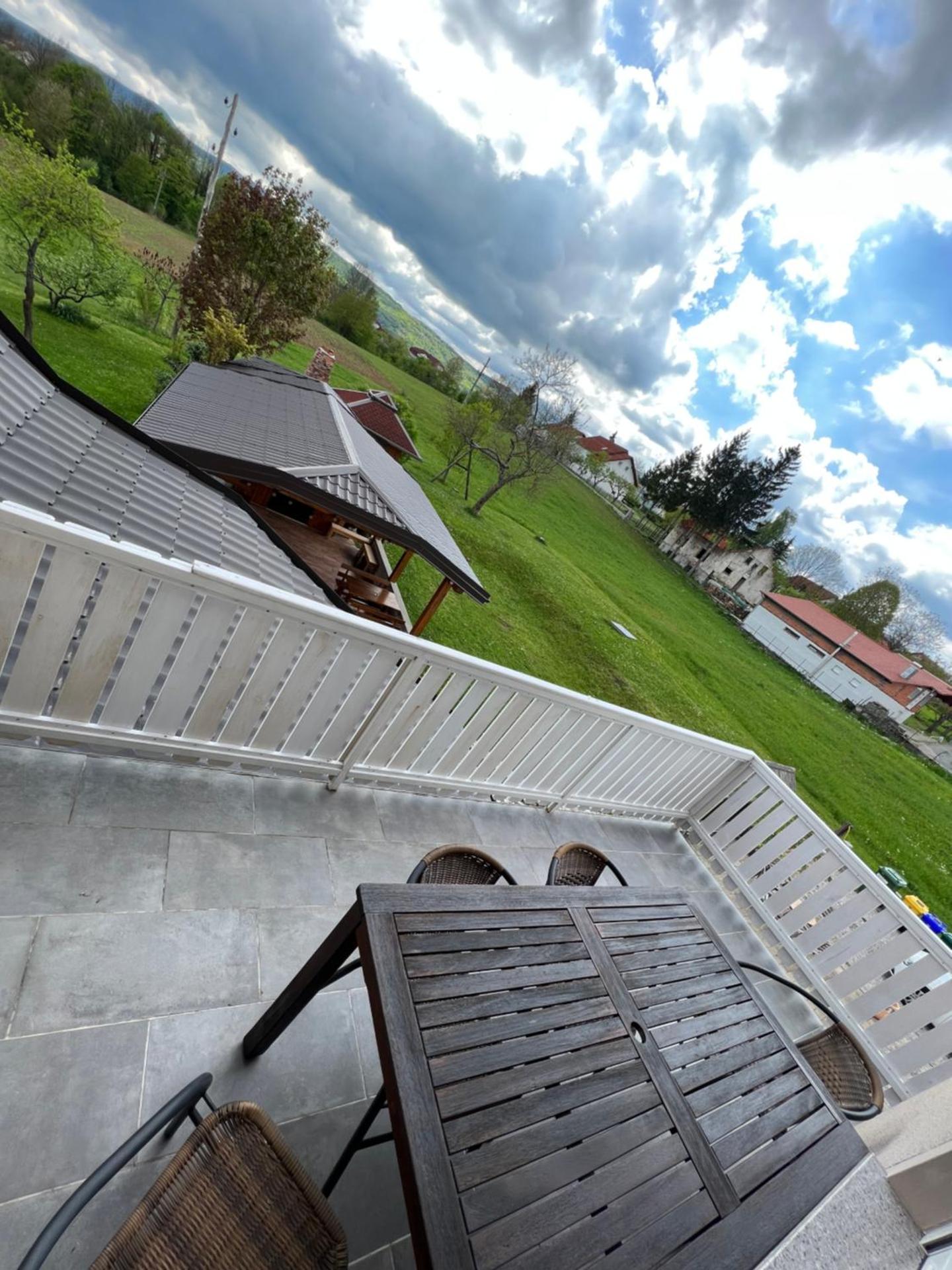 Apartments and Rooms Kristina