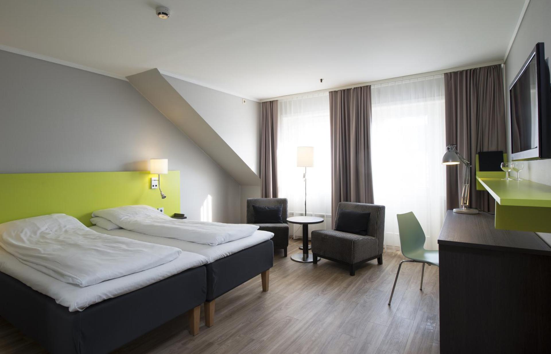 Photo of the whole room