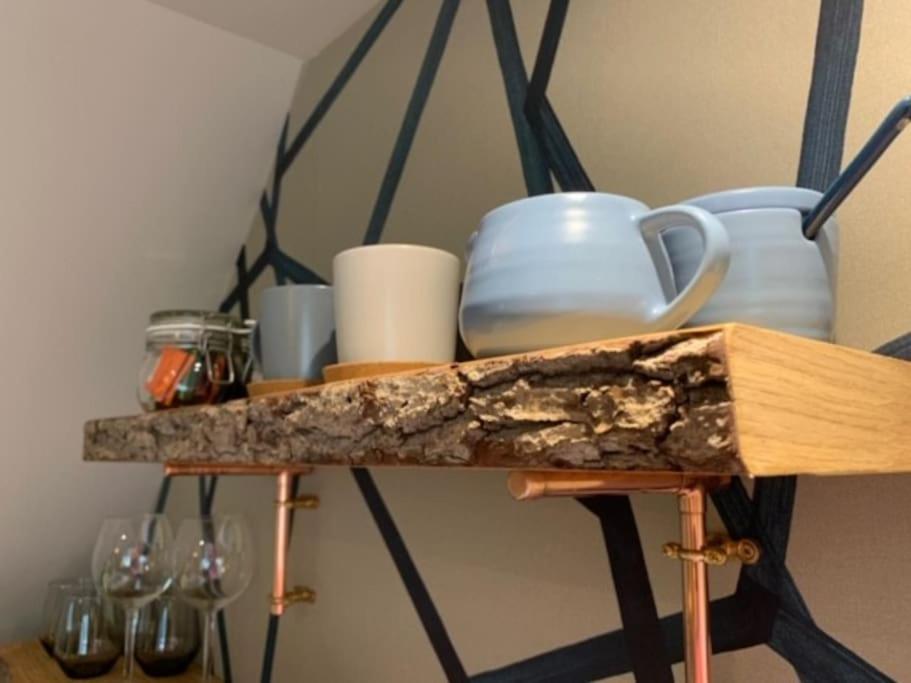 The Old Maple Lodge-Luxury Private Annex with a view in rural setting