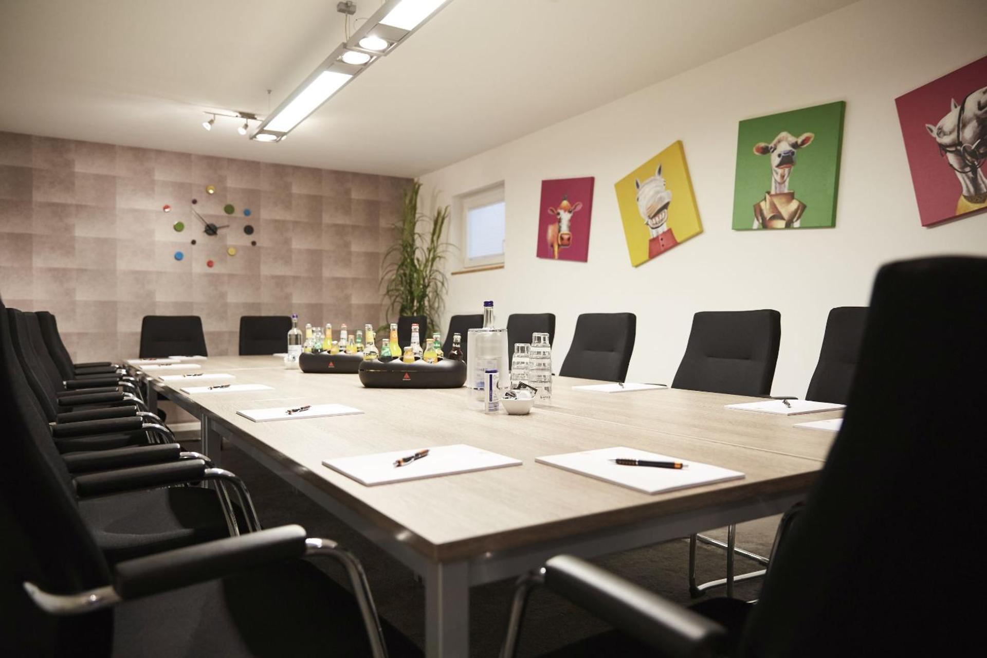 Meeting/conference room