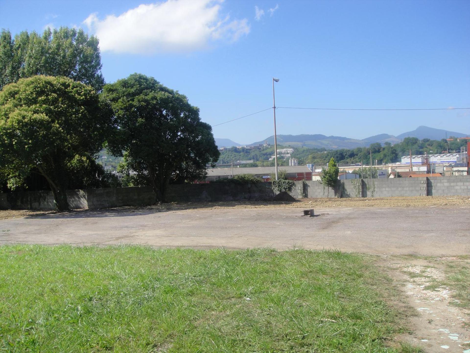 APARTAMENTO NIK en casa chalet con parking y jardin