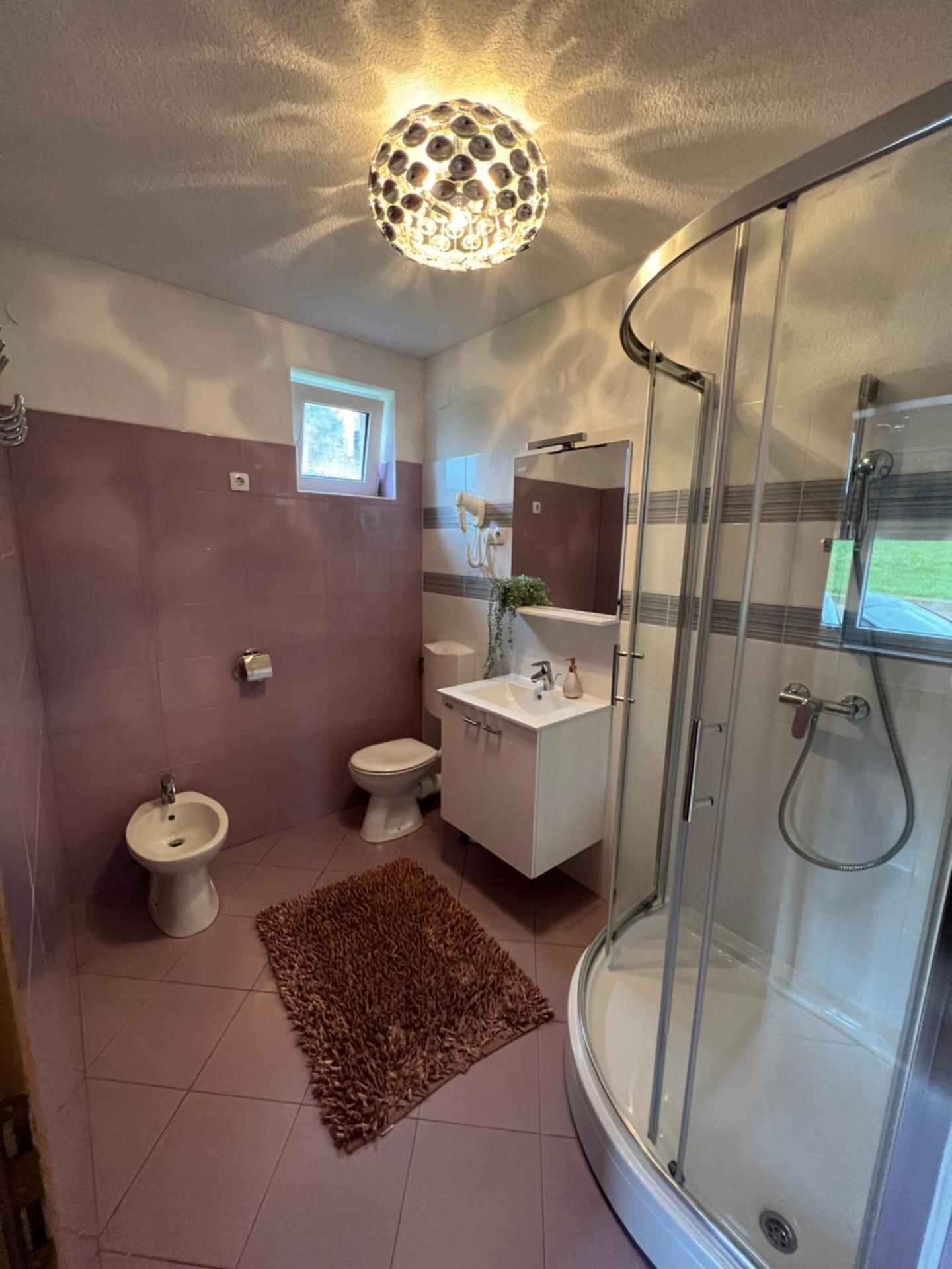 Apartments and Rooms Kristina