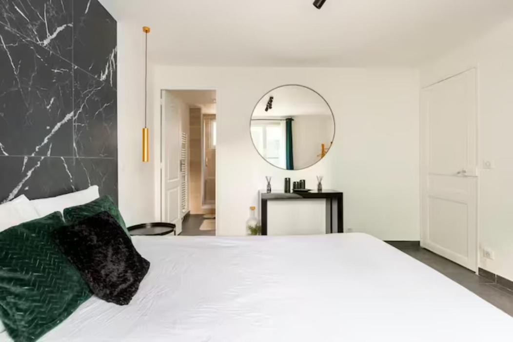 LE CHILL Suite & SPA (Jacuzzi et Sauna privés)