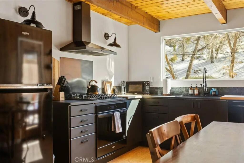 Le Chalet of Arrowbear Lake