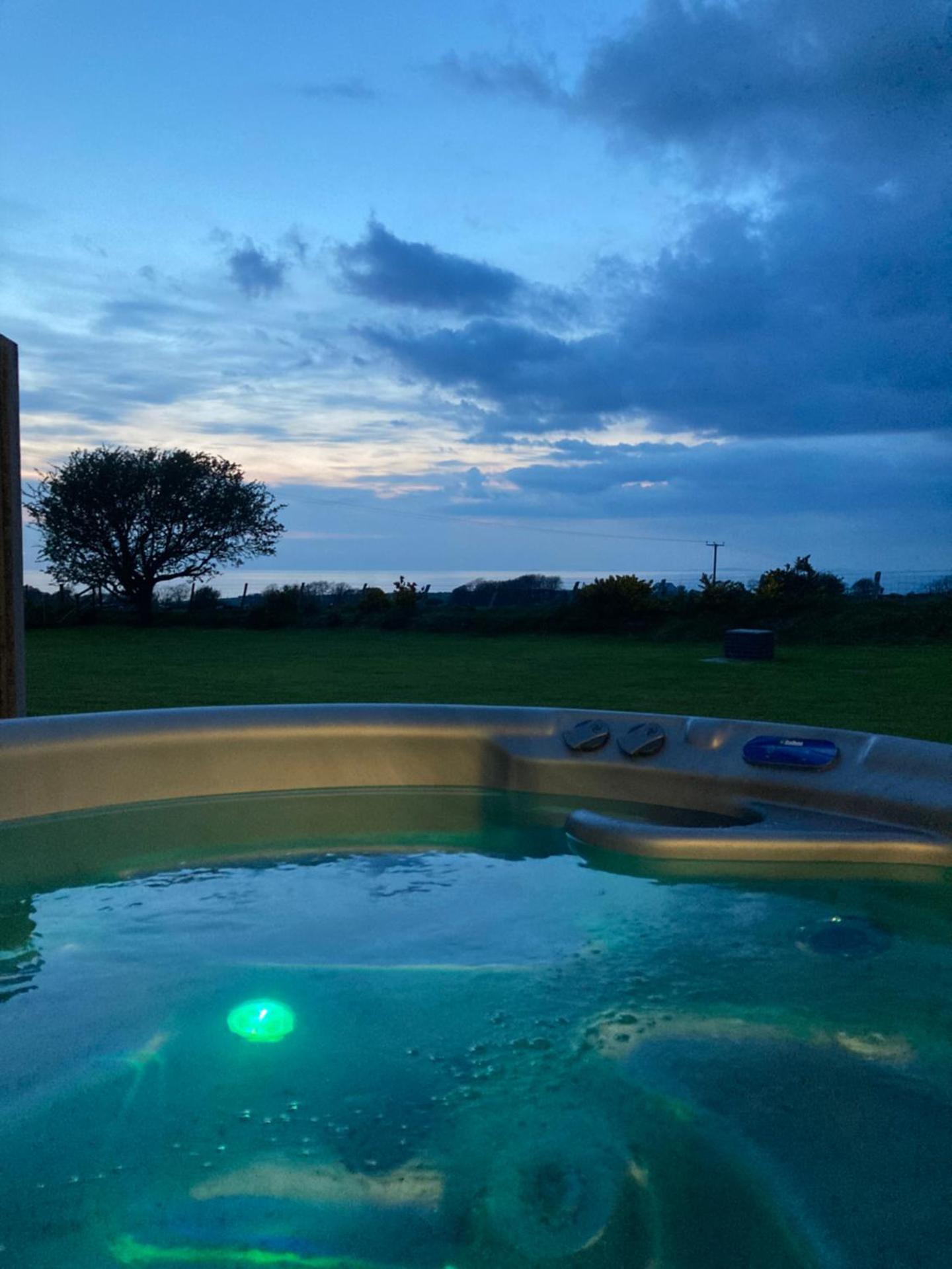 MAESLLAN CABINS 'Hud Y Machlud'