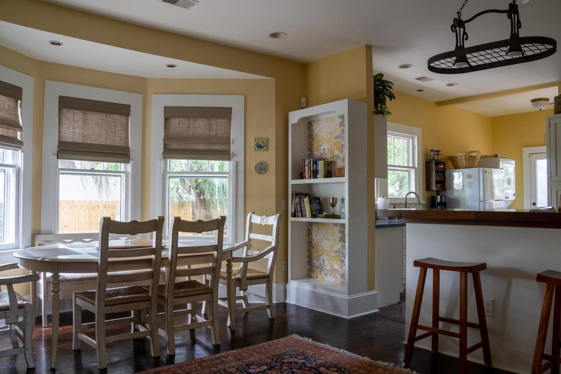 Magnolia Court Suites