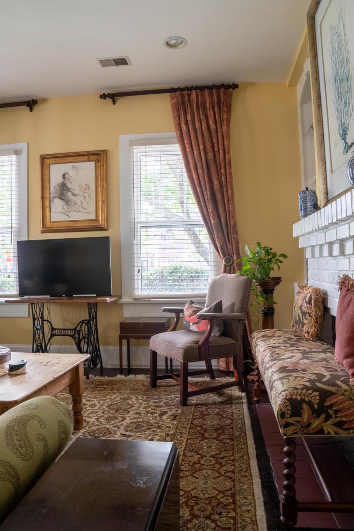 Magnolia Court Suites