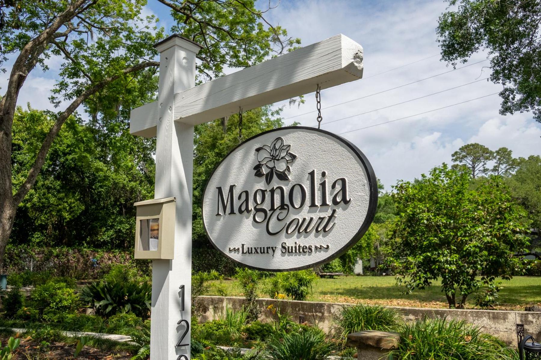 Magnolia Court Suites