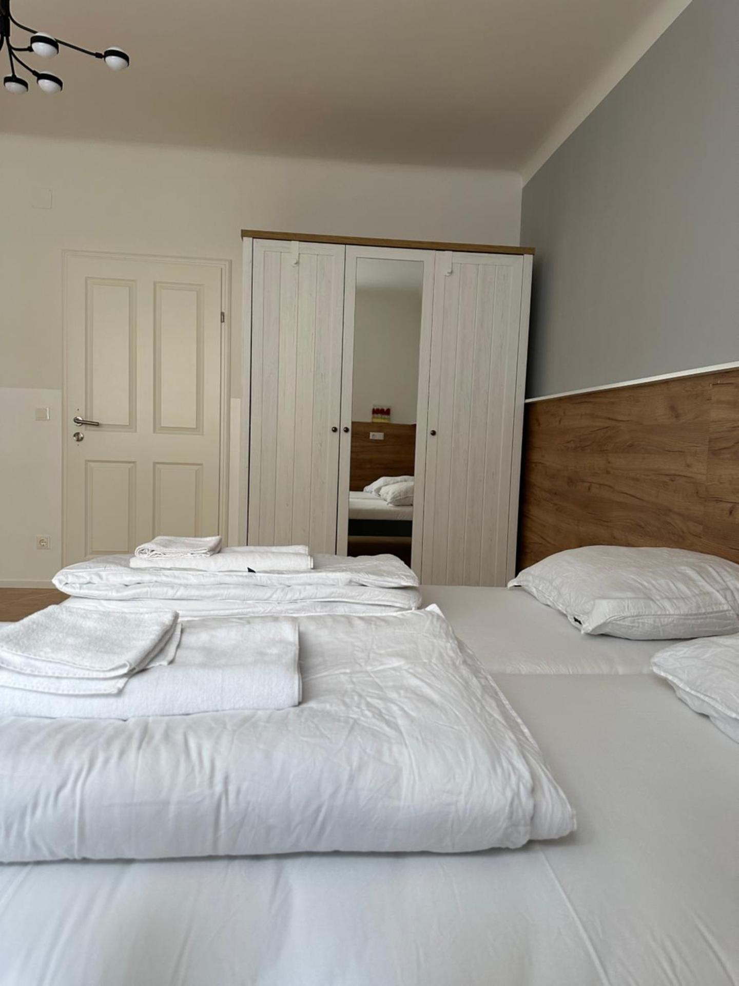 Lion`s Rooms n Apartments