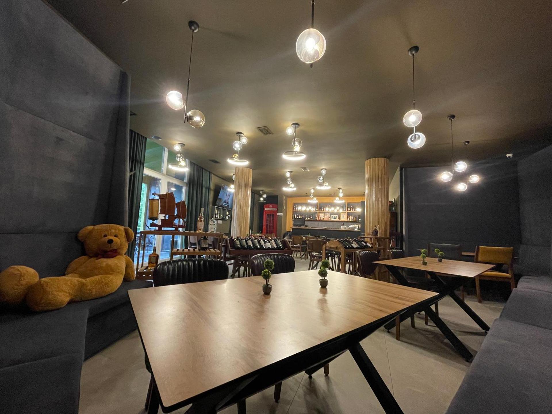 Restaurant/places to eat