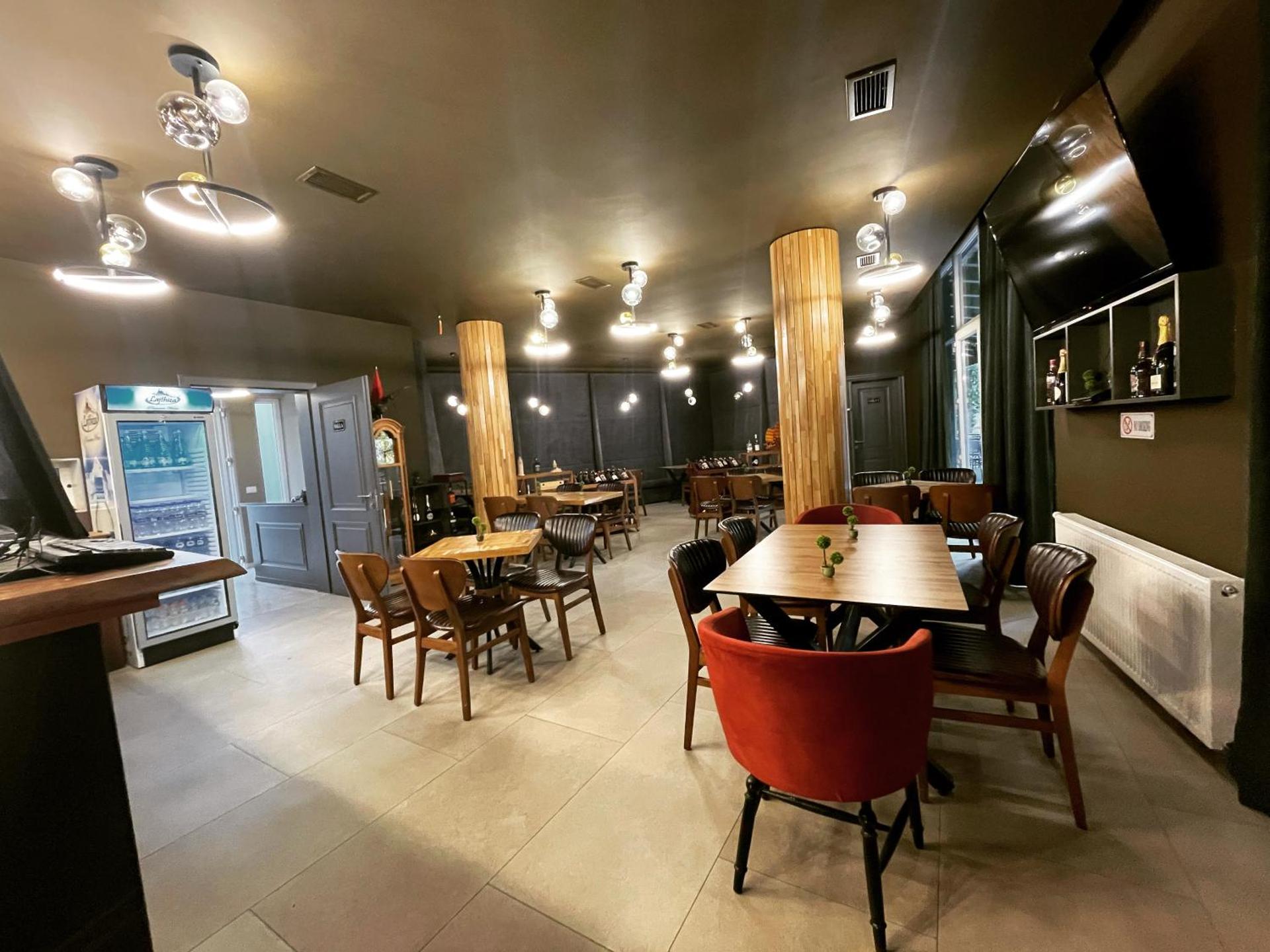 Restaurant/places to eat