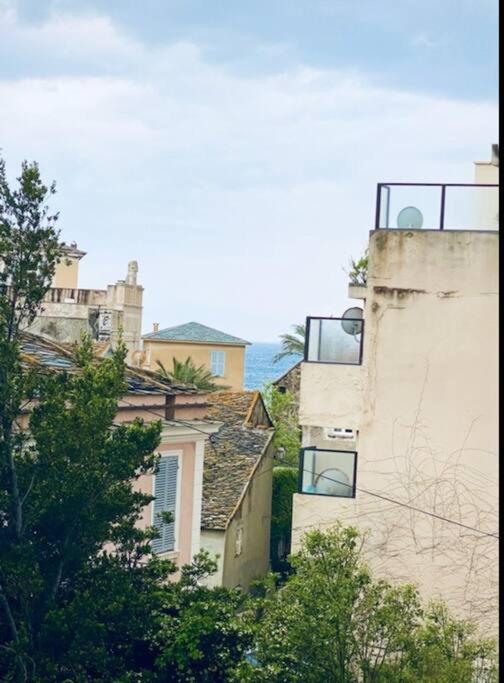 Erbalunga : Studio rénové, bel emplacement