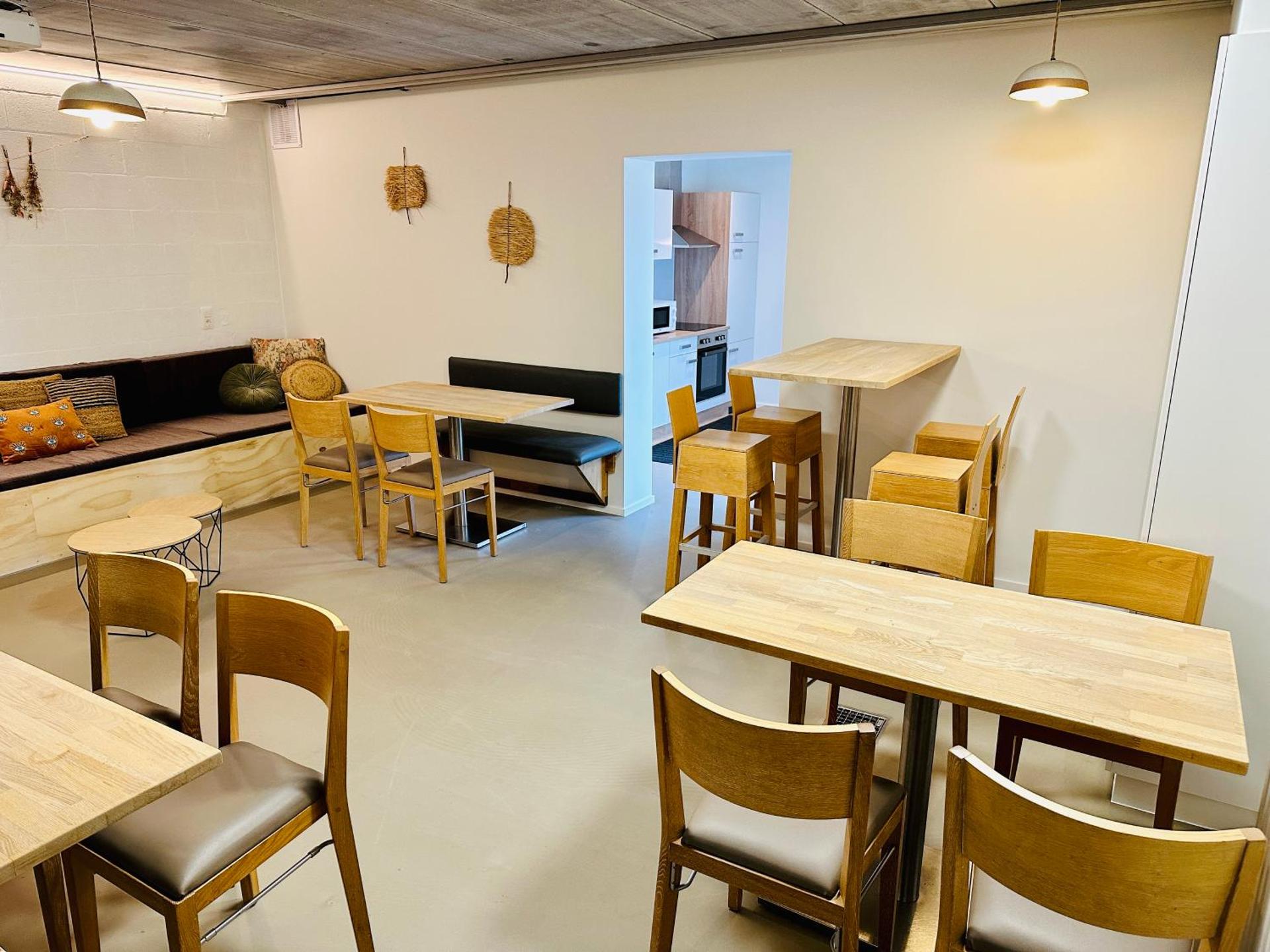 Communal lounge/ TV room