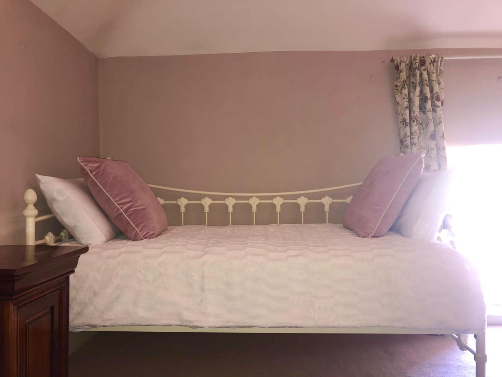 2 Bed Courtyard Apartment at Rockfield House Kells in Meath - Short Term Let