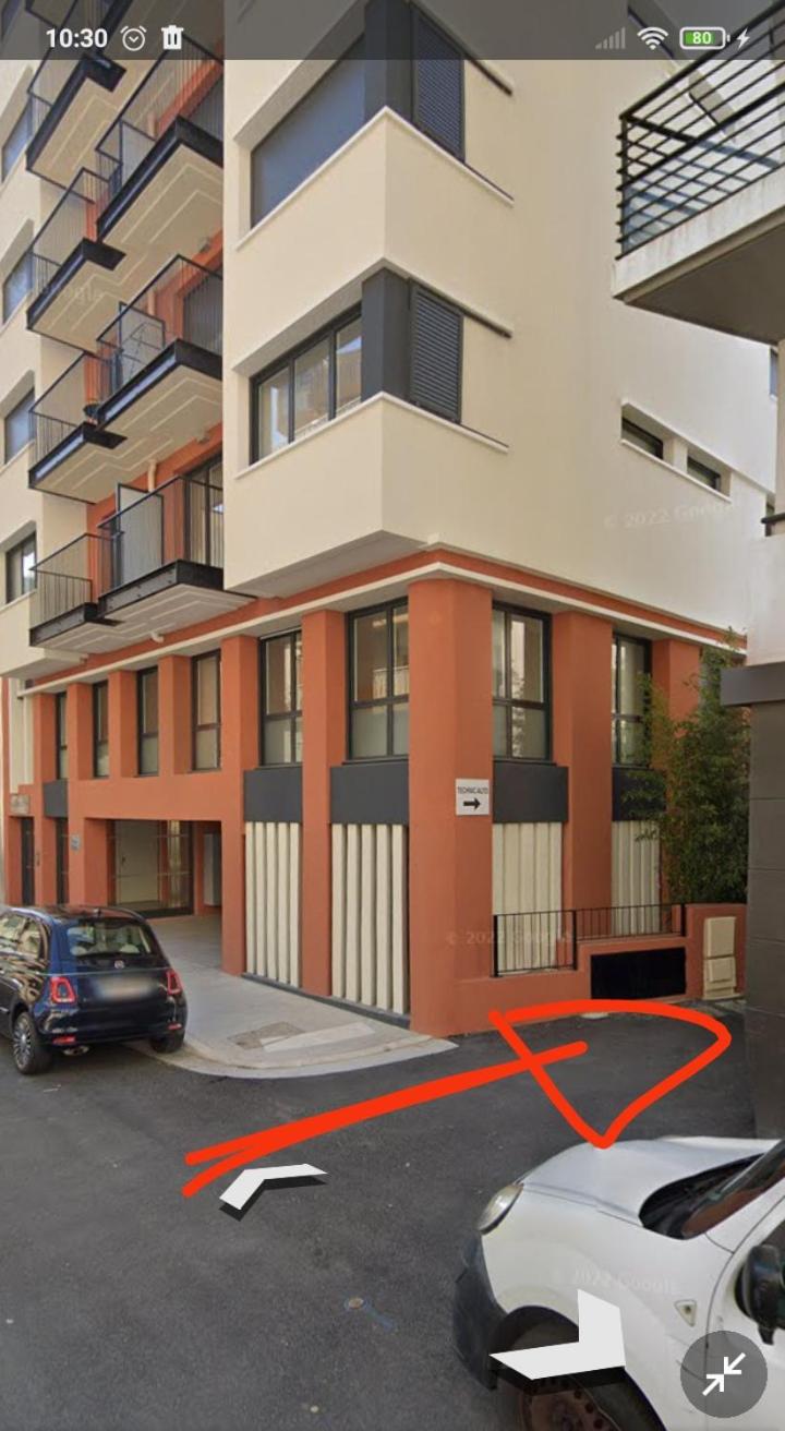 Charmant Studio à proximité du Port de Nice