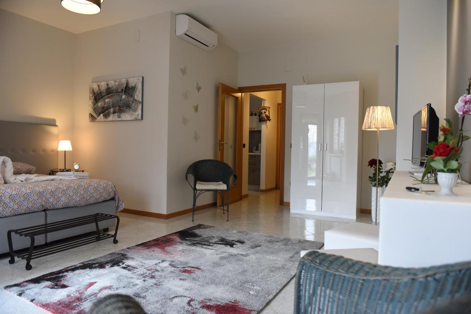 Photo of the whole room