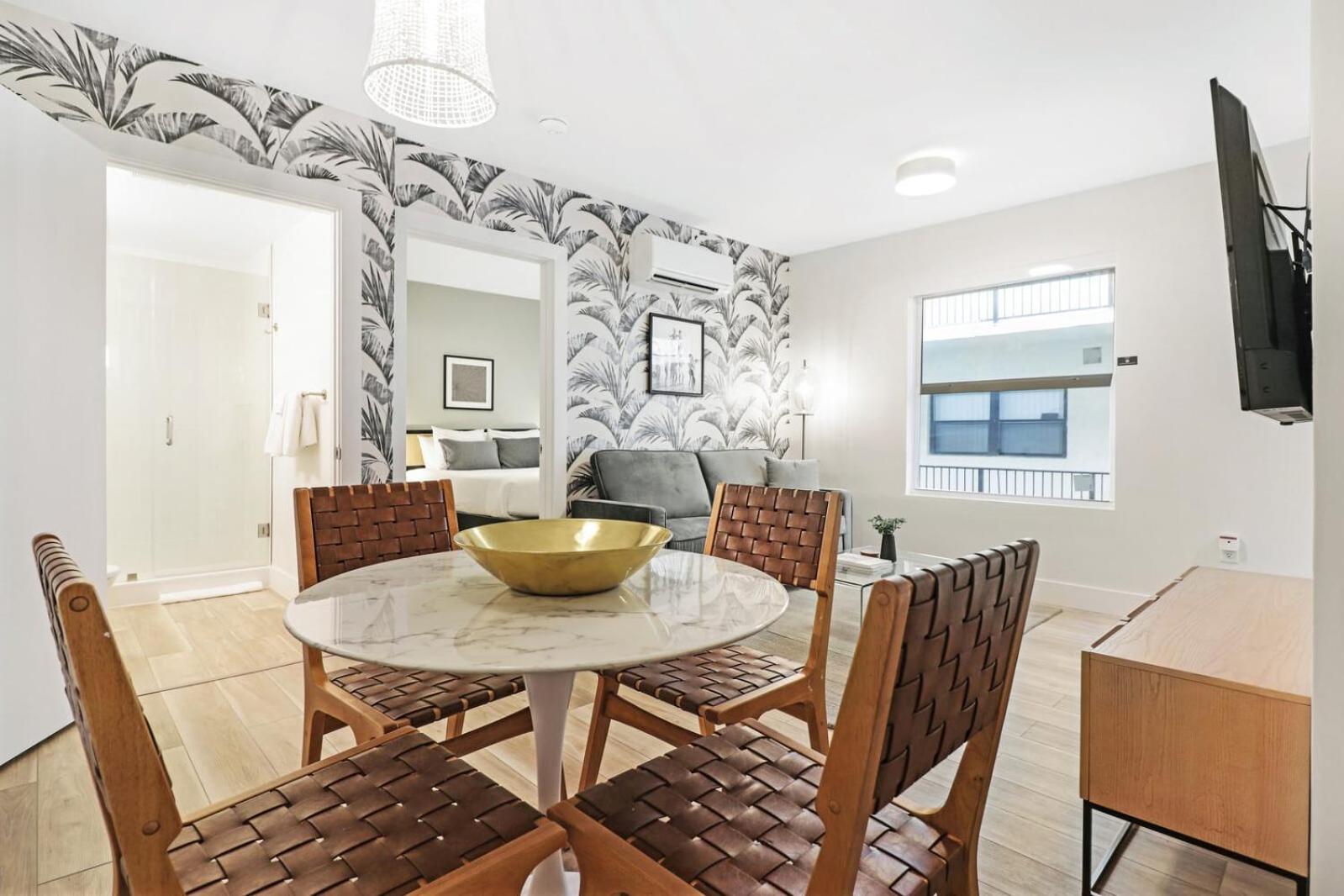 Roami at The Carmela