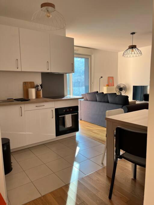 Superbe Appart 2P pour 4 pers à 5 min TGV RER Orly