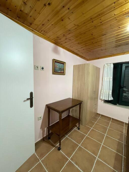 Πέτρινο εξοχικό στο Δάρα