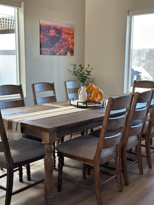 Grand Canyon-4bed,3bath,hot tub