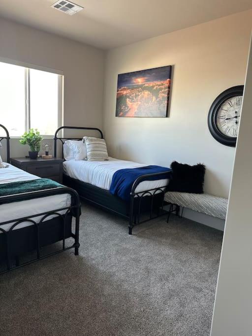 Grand Canyon-4bed,3bath,hot tub