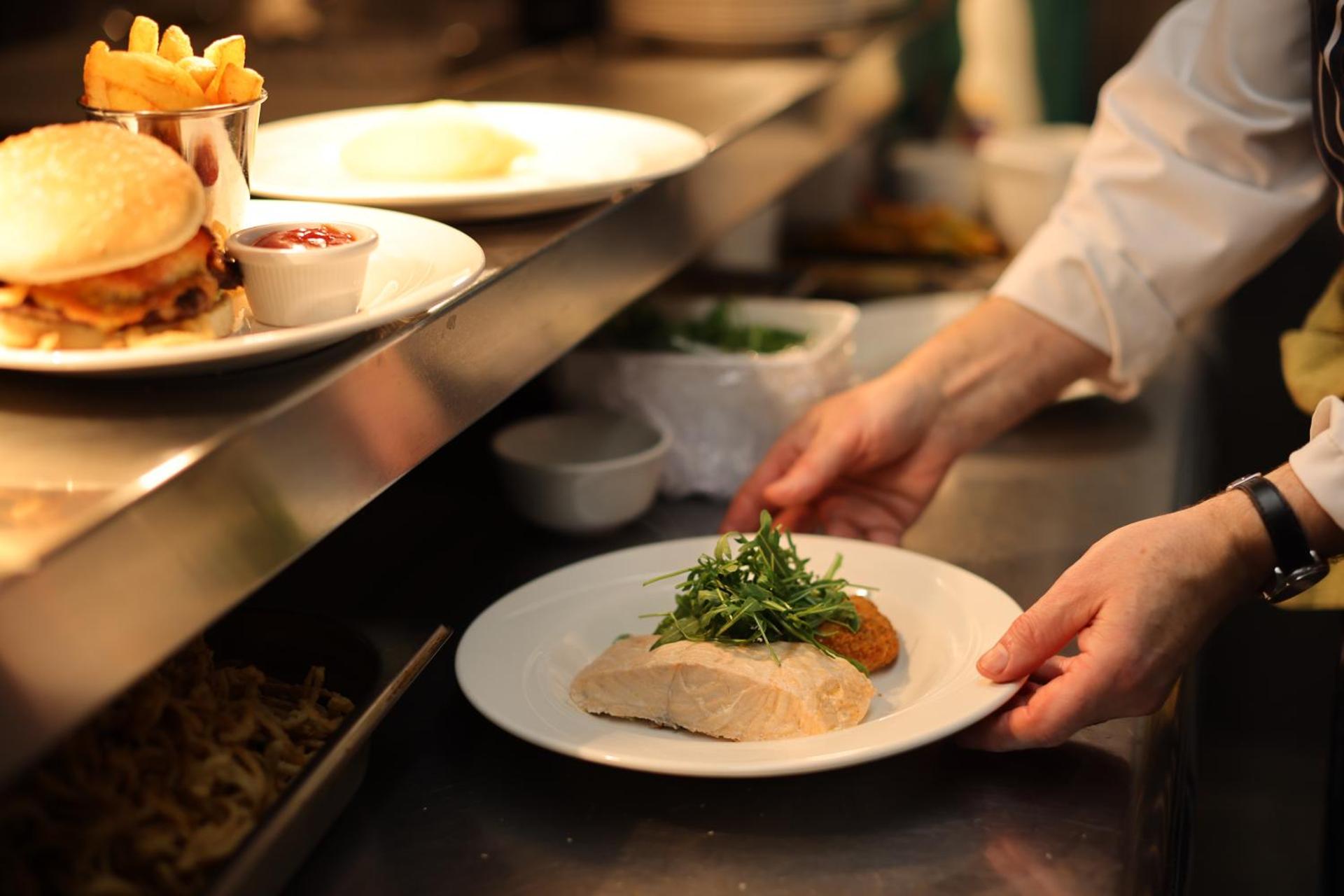 Restaurant/places to eat