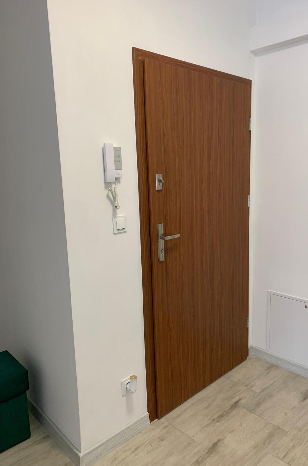 Przy Złotych Piaskach 1