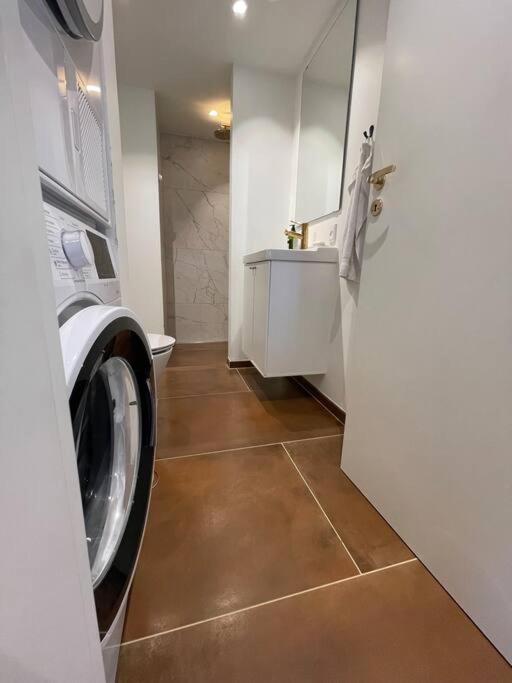 Hyggeligt lille byhus lige mellem havnen og bytorv