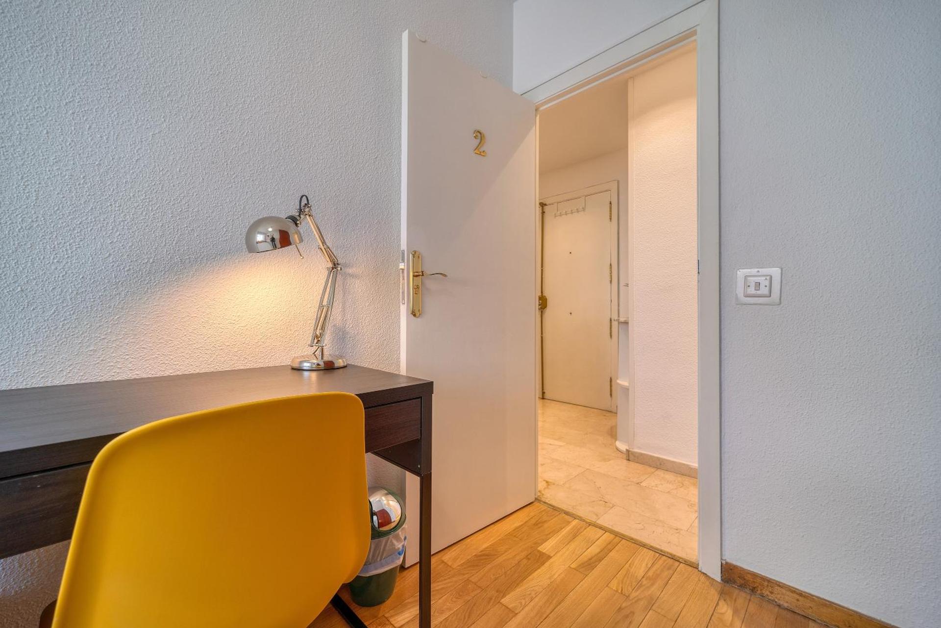 B CasaCafé Madrid Pozuelo 2 Baño Fuera de la habitacion o COMPARTIDO