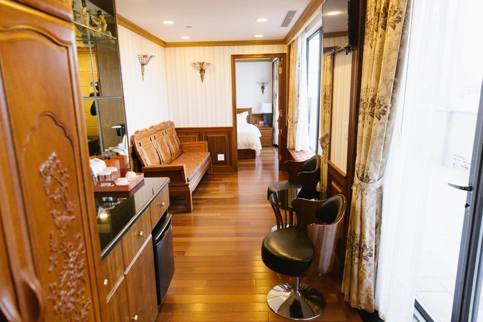 Suite with City View