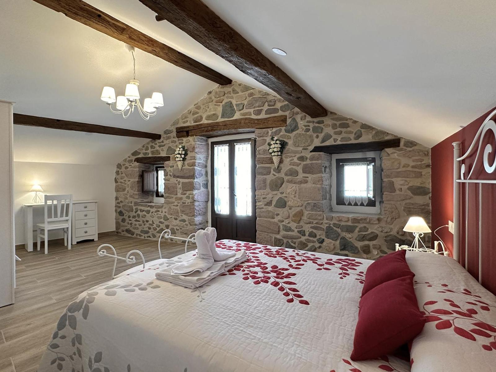 Photo of the whole room