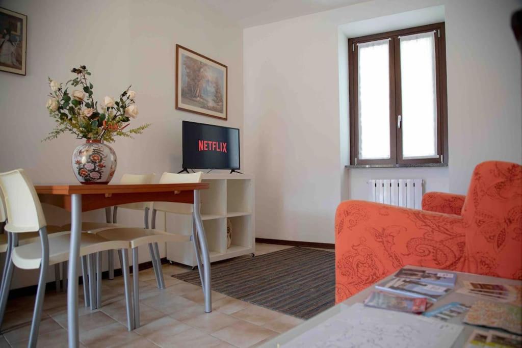 [Vista lago]-Appartamento funzionale con vista